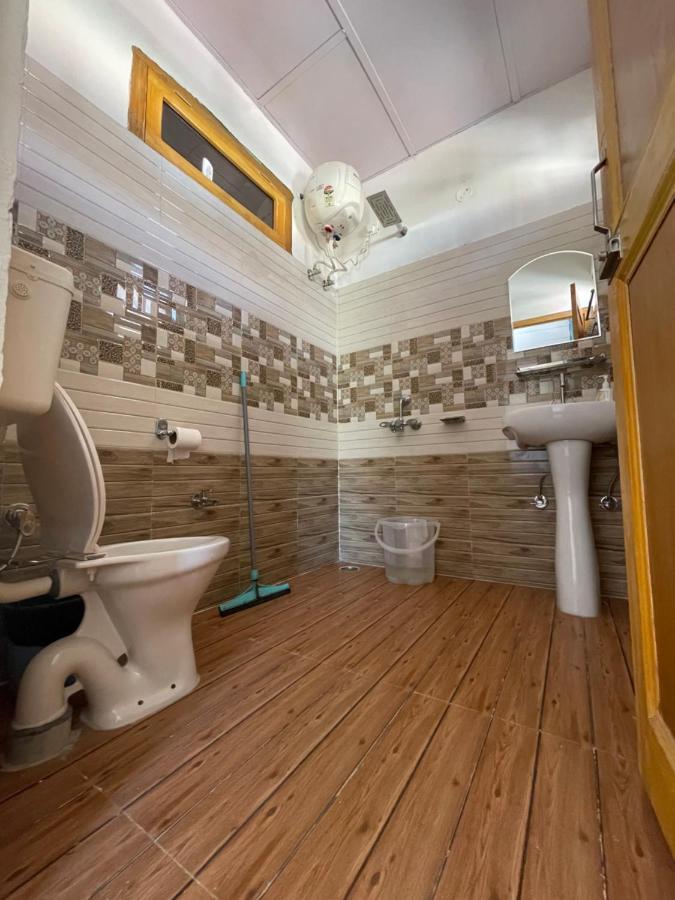 Bir Nest Hostel Buitenkant foto