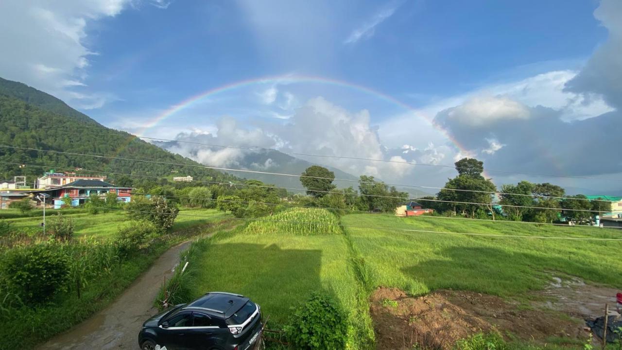 Bir Nest Hostel Buitenkant foto