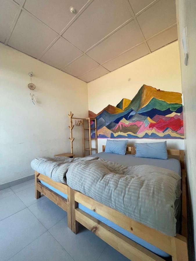 Bir Nest Hostel Buitenkant foto