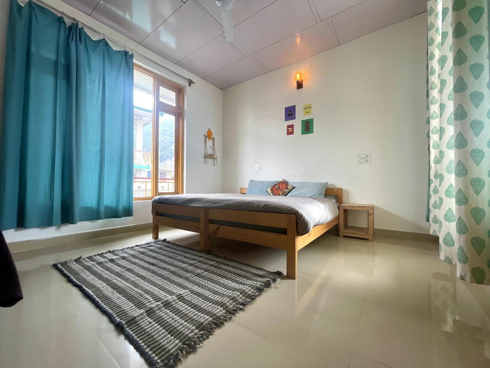 Bir Nest Hostel Buitenkant foto